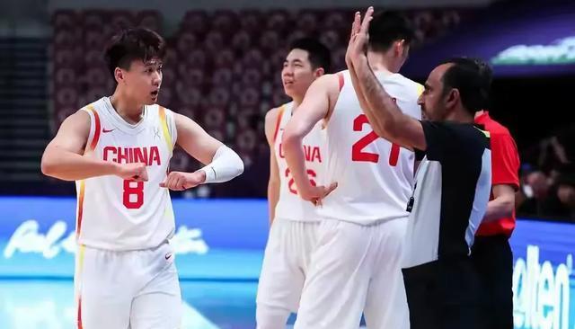 手的三分出, 手机会