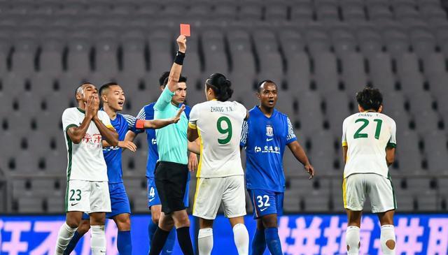 区内的非必, 裁判遭停赛, 场介入概率